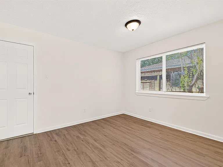 8306 Wayward Rd — Photo 12