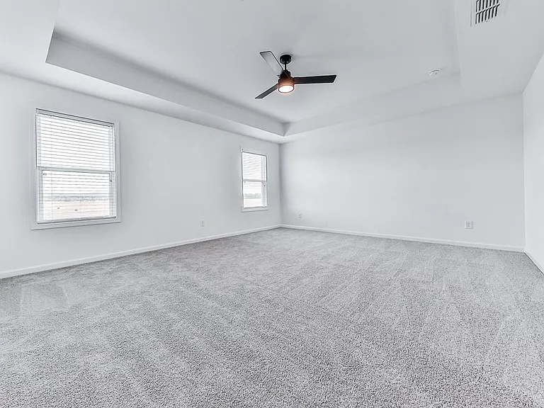 611 Elwick Ln — Photo 28
