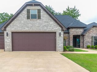 829 Smithfield Dr, Jonesboro, AR 72401