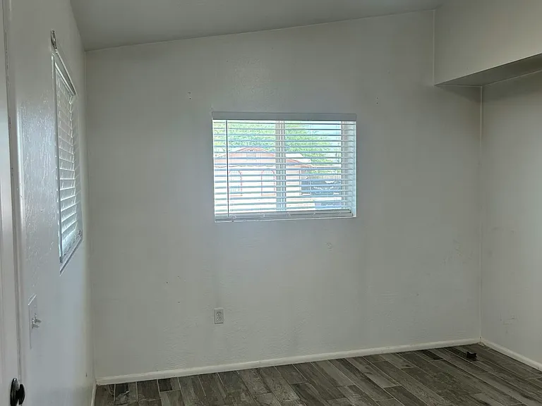 290 N Hamilton St #4 — Photo 5