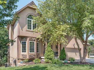 4814 Grove St, Shawnee, KS 66226