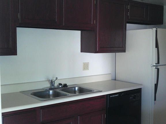 4th image of 9550 N 94th Pl