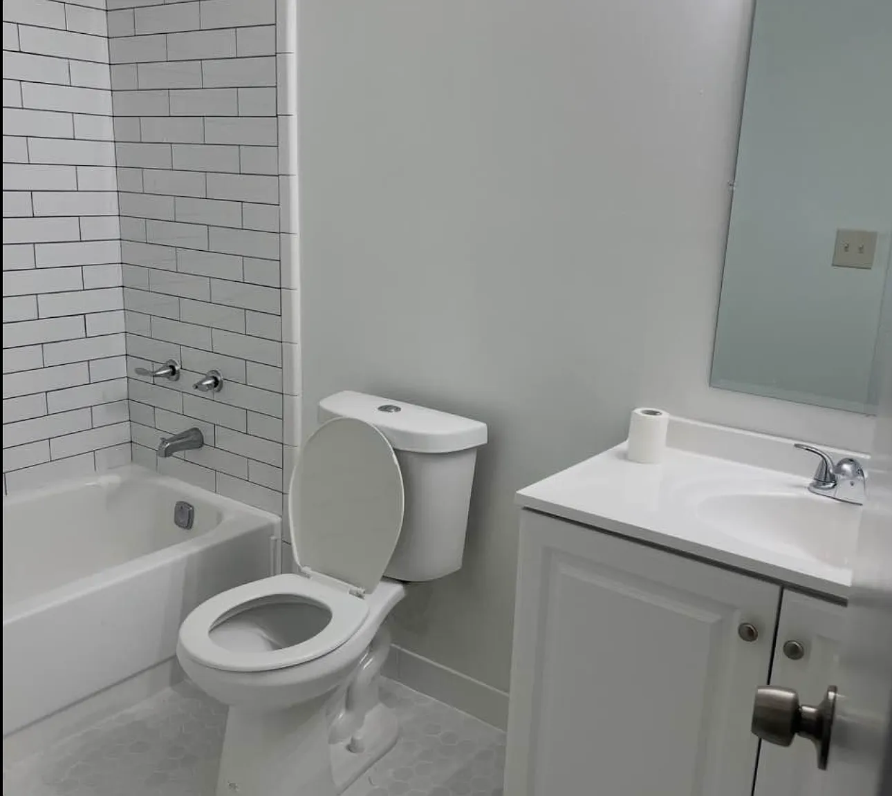 3 bed, 1575 sqft, $2,800 — Photo 1
