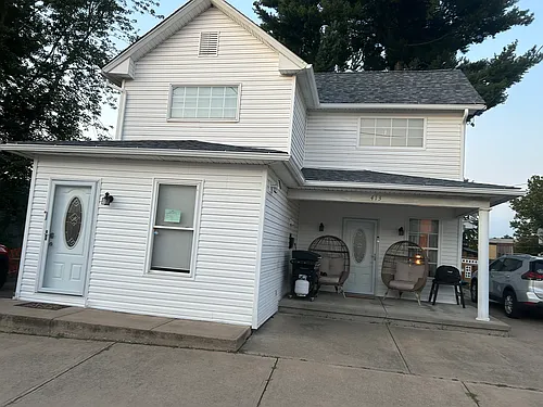 413 Stephenson St #B Photo 1