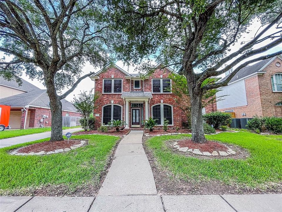 1st image of 1723 Lake Winds Dr