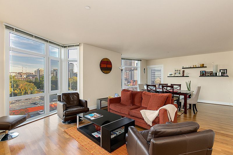 1st image of 699 John St Unit 620