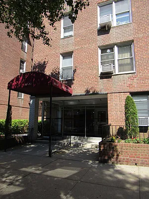 Sold by Mitra Hakimi Realty Group, LLC | media 13