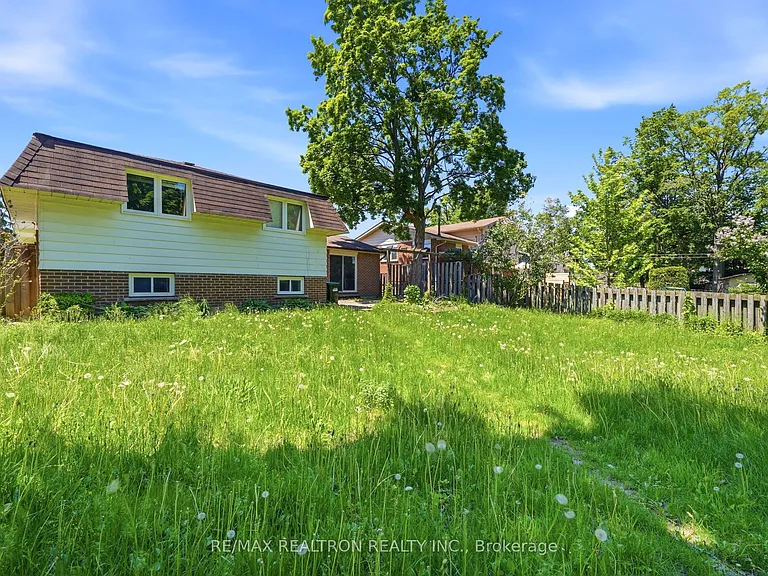 13 Springdale Dr #LOWER — Photo 21