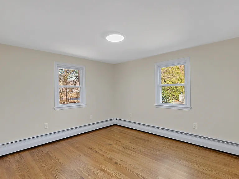 60 Union St — Photo 24