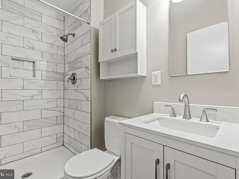 6410 Blarney Stone Ct — Photo 18