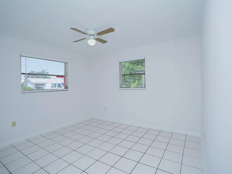 1193 S Alhambra Cir — Photo 16