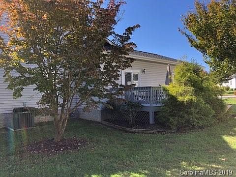 3rd image of 13 Country Meadows Ln