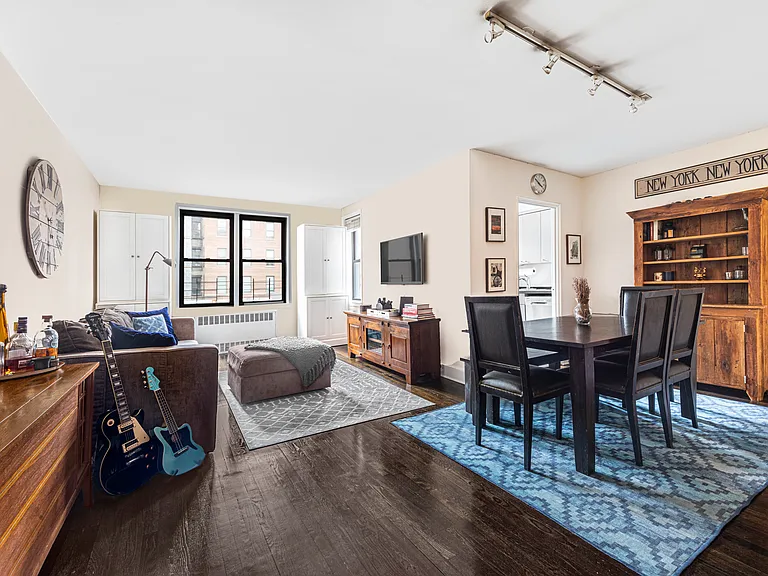 50-54 E 8th St #5T — Photo 1