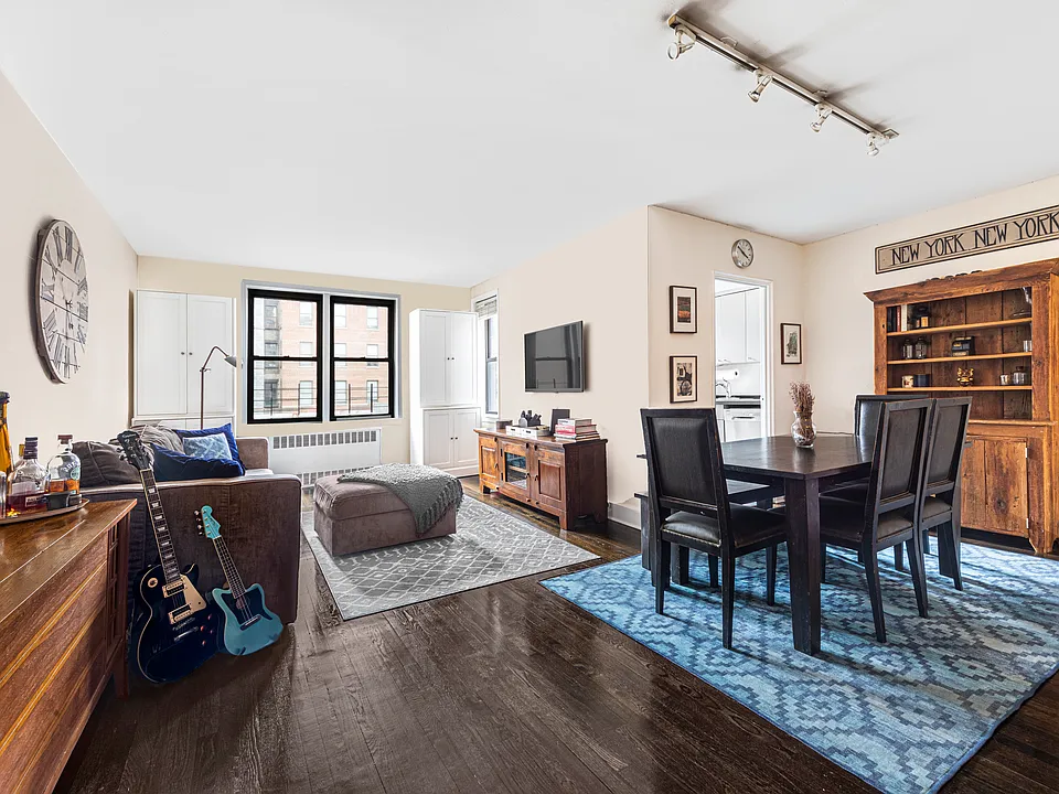 50-54 E 8th St #5T