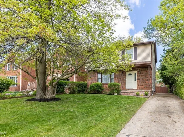 3913 Silsby Rd, University Heights, OH 44118