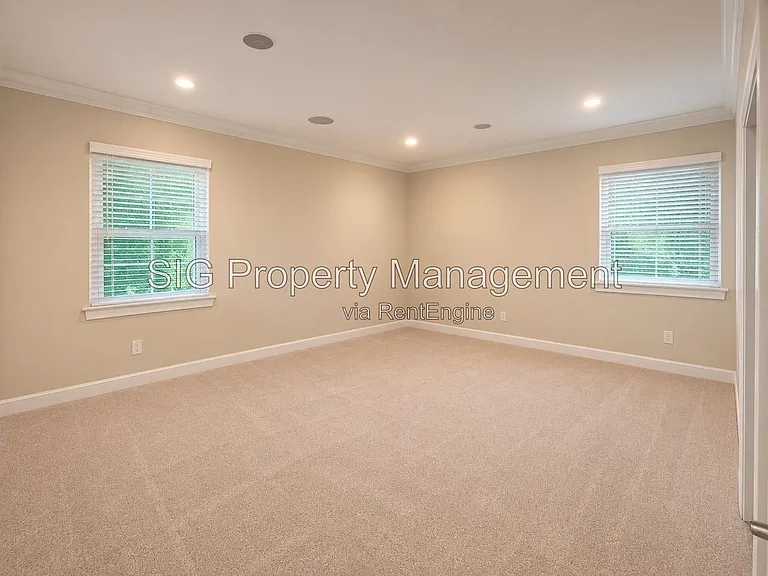 352 S Orange Grove Blvd #15 — Photo 15