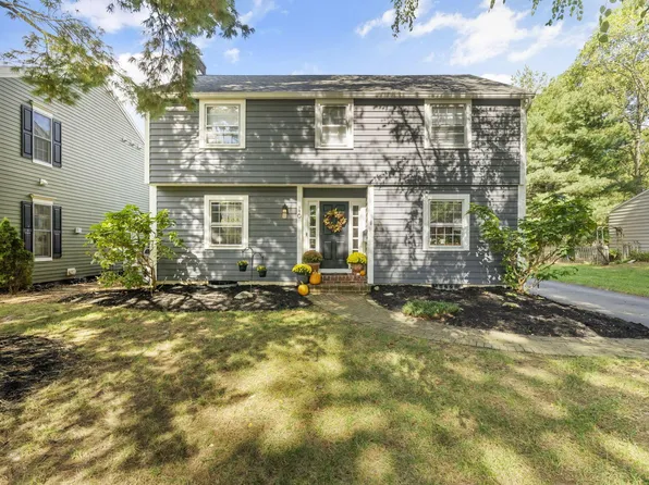 130 W Clearview Ave, Worthington, OH 43085