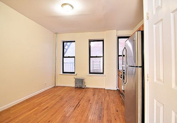 2nd image of 150 W 140th St APT 3