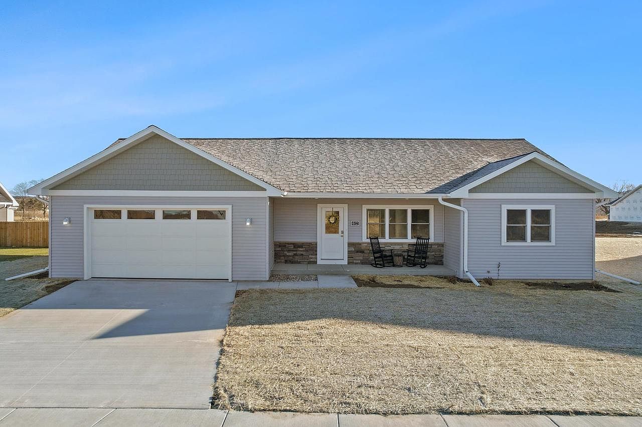 612 Eisenhower Street, Baraboo, WI 53913 Zillow