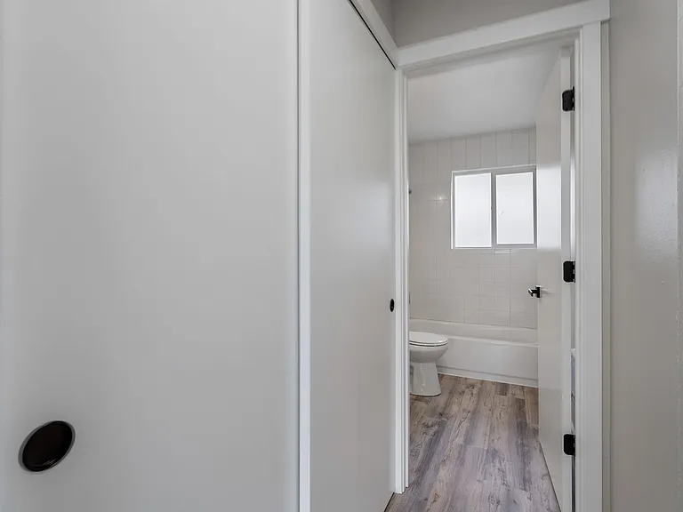 Eastside Village Apartments — Photo 43