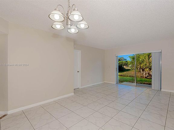 5th image of 9929 Twin Lakes Dr #26-A