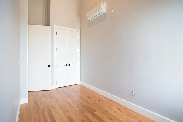 Rented by Nooklyn NYC LLC | media 8