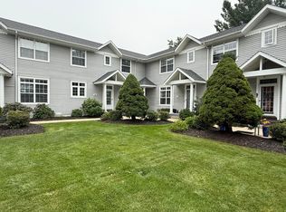 110 N Washington St #E, Douglas, MI 49406