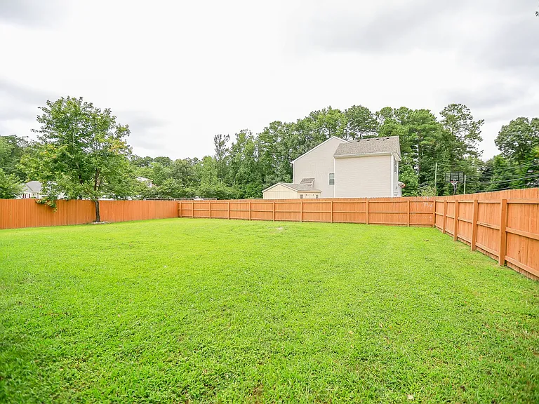 2200 Elijah St — Photo 44