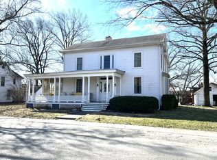 119 E 2nd South St, Carlinville, IL