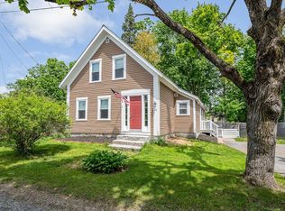16 Center St, Townsend, MA 01469