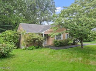 79 Laddins Rock Rd, Old Greenwich, CT 06870