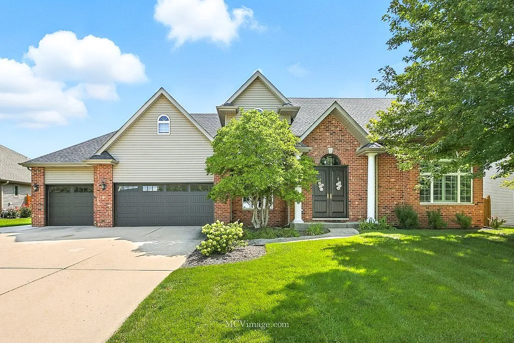406 Cambridge Ln photo 1