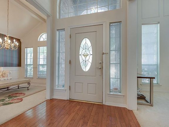 4th image of 4300 Brady Dr