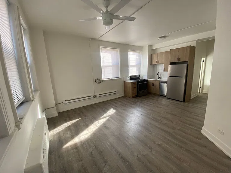 Granville Apartments — Photo 19