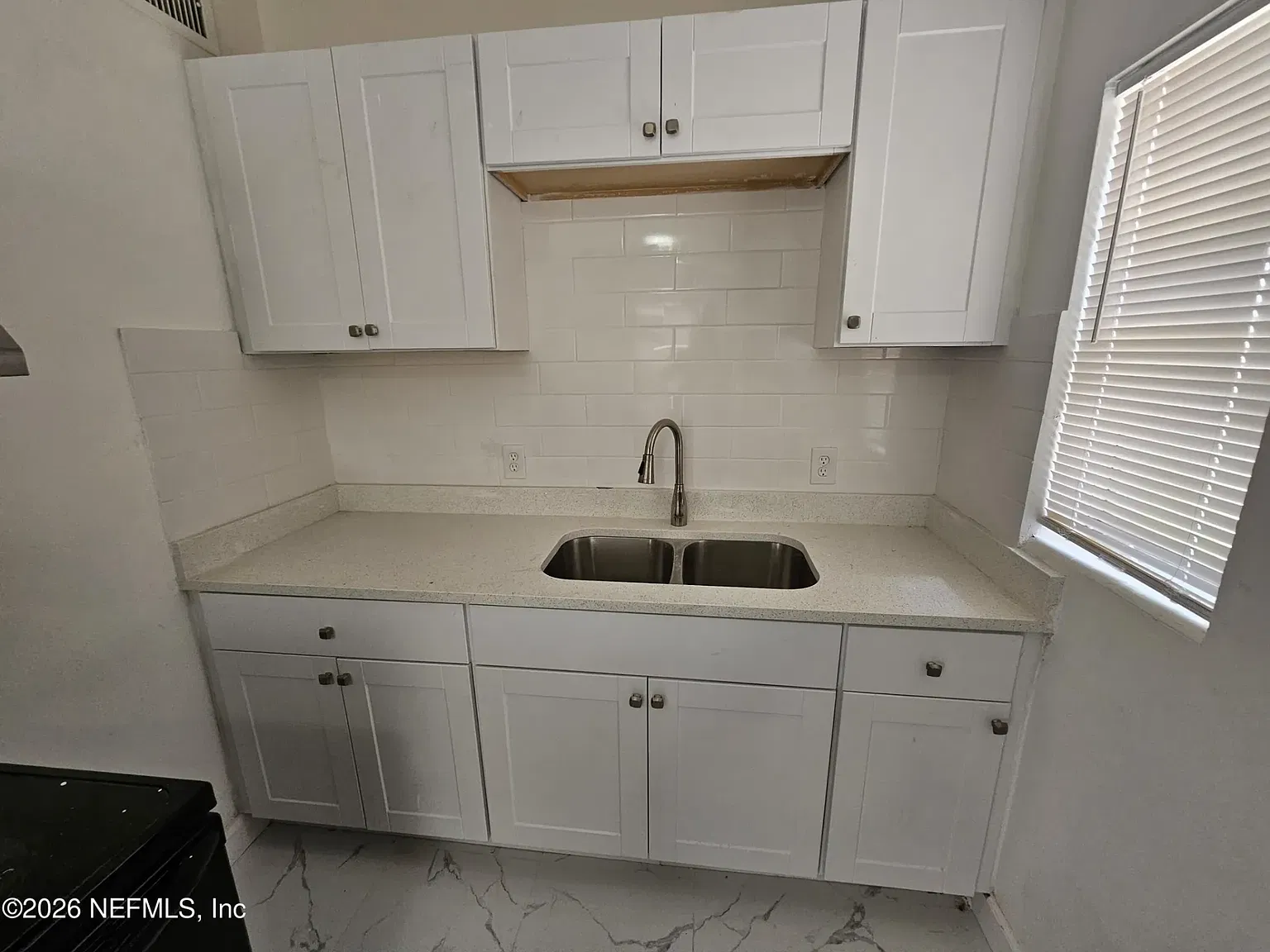 3 bed, 856 sqft, $1,400 — Photo 3