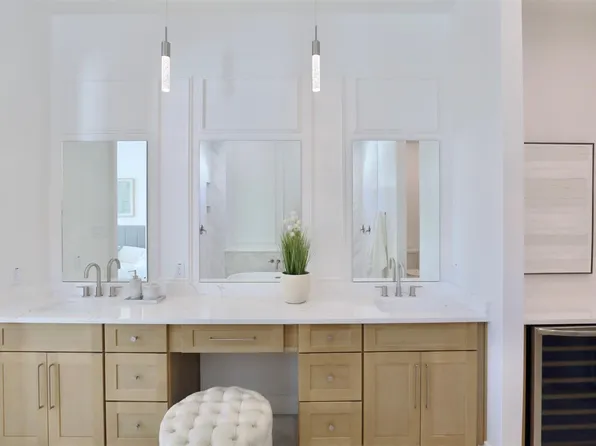 136 E 37th St, Houston, TX 77018