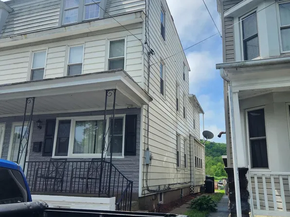 406 Parkway, Schuylkill Haven, PA 17972