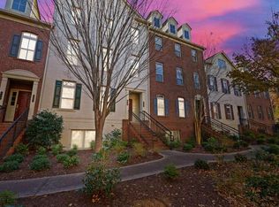 871 Perennial Dr, Atlanta, GA 30328
