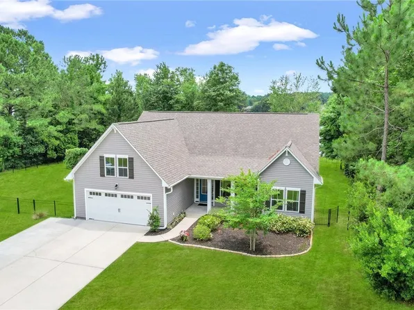 1960 Osprey Lake Cir, Hardeeville, SC 29927