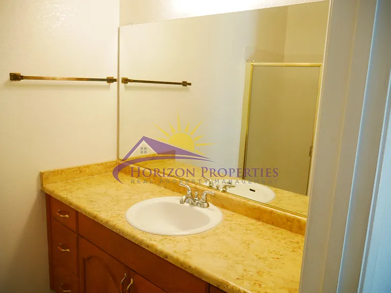 8960 Laguna Vista Ct — Photo 14