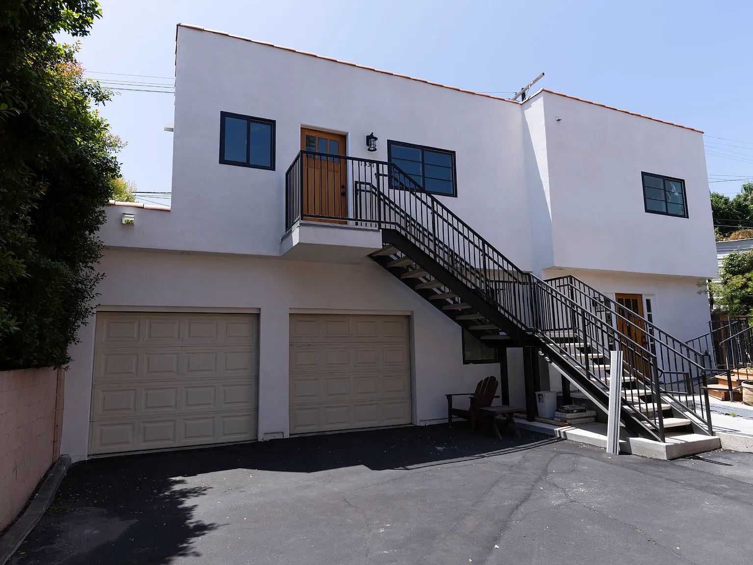 1337 Meadowbrook Ave — Photo 2