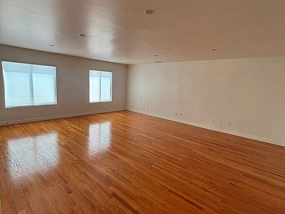 3rd image of 414 Firmin St