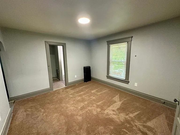 678 Crosby St #2 — Photo 5