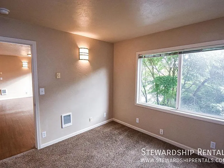 1825 Harris St #9 — Photo 17