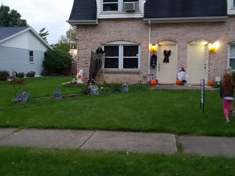 2nd image of 1615-1617 Julie Dr