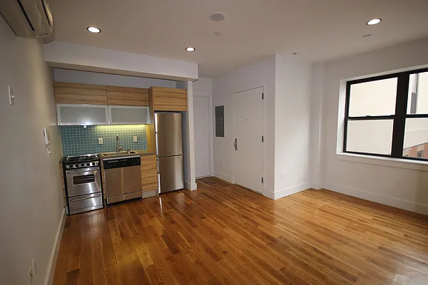 Rented by Nooklyn NYC LLC | media 5