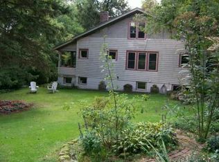 2 Forest Hills Rd, Pittsburgh, PA 15221