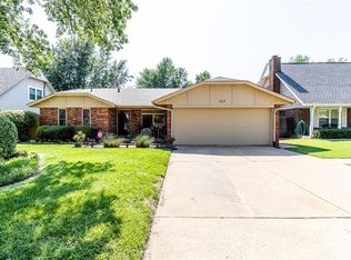 317 S Avery St, Moore, OK 73160