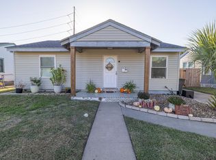 1929 Neumann Dr, Galveston, TX 77551