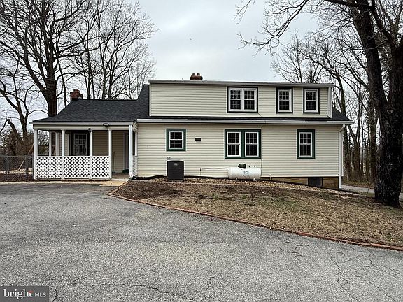 2nd image of 5680 Bryantown Rd